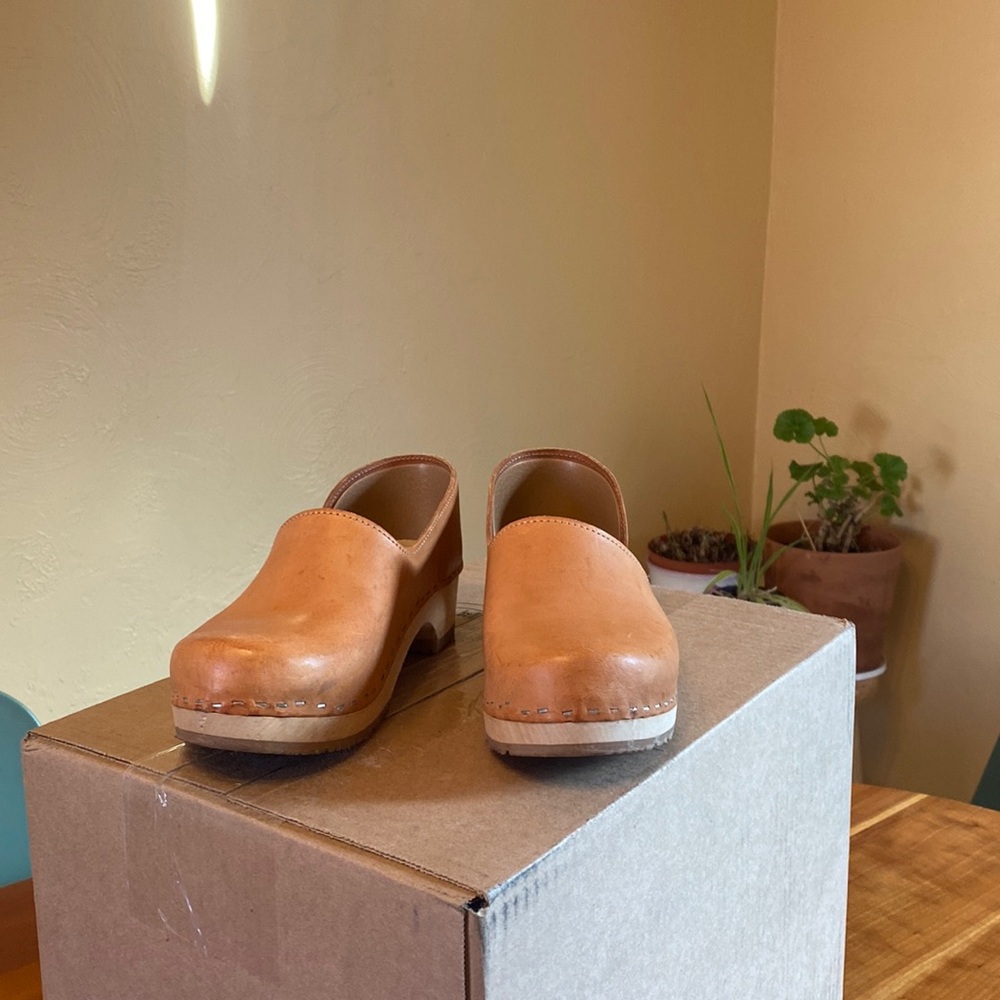 Sandgrens Brett low closed-back leather wood clogs US 7-7.5
